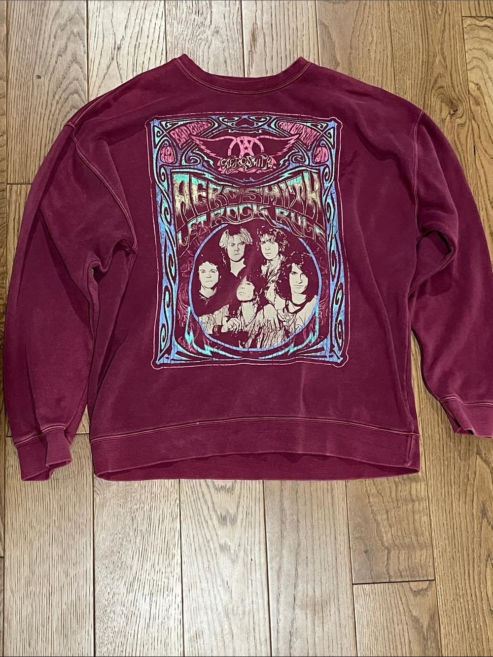 Soft Large Maroon Aerosmith Crewneck Sweater